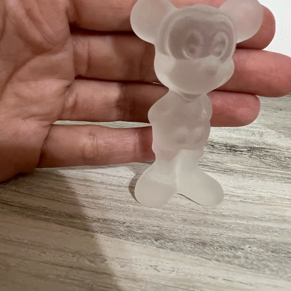 Disney Frosted Glass Crystal Mickey Mouse Figure. - Picture 5 of 5
